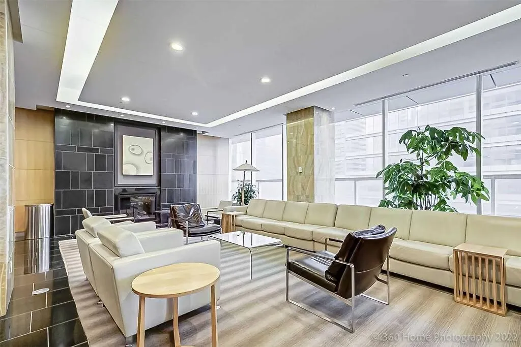 Stunning Condo - 1 Bdrm W/Breakfast Toronto Apartment