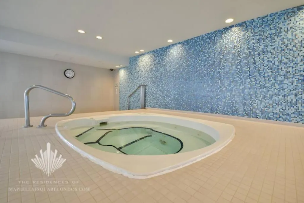 Stunning Condo - 1 Bdrm W/Breakfast Toronto